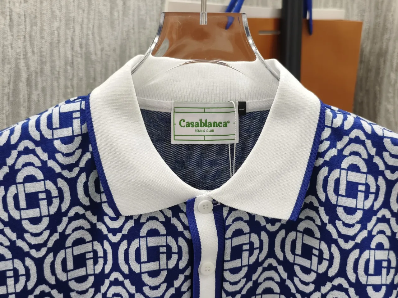 🌈🌈 Casablanca/Casablanca All-over logo jacquard Lapel short-sleeved polo shirt Selected soft waxy terry cotton fabric, fluffy and skin-friendly, breathable and not sweaty Customized fabric using wafer cloth weaving method, jacquard knitting technology, straight cut, smooth, comfortable upper body Breathable, concave and convex three-dimensional sense, fashionable and casual wear Color: Black Sizes:M-3XL